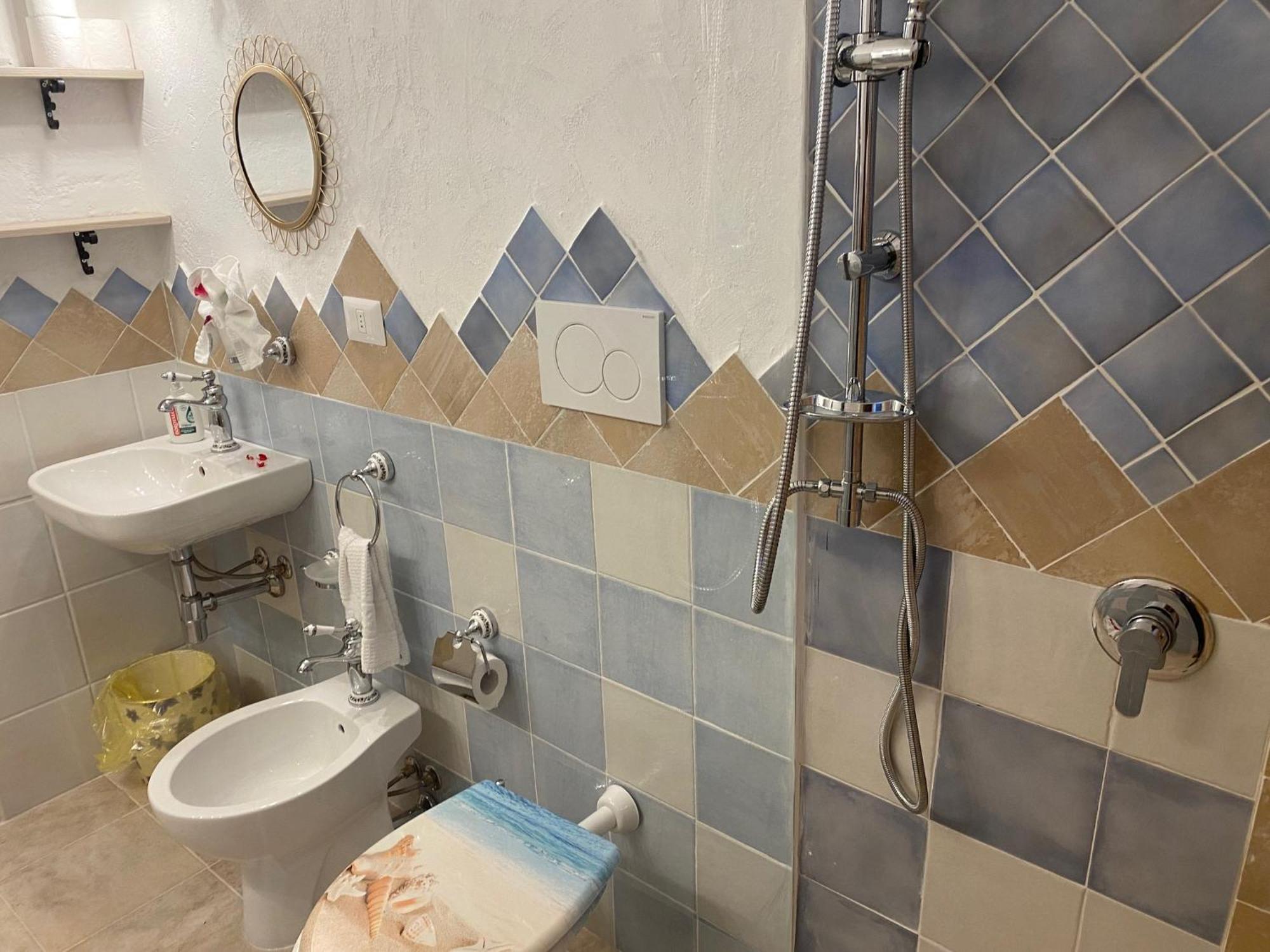 B&B Oltremare Каниджоне Екстериор снимка