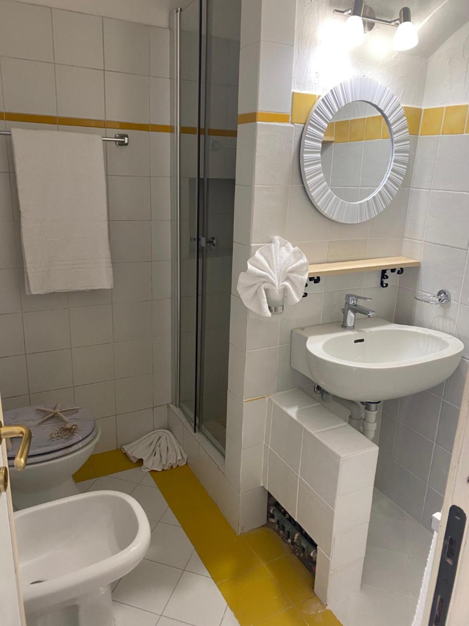 B&B Oltremare Каниджоне Екстериор снимка